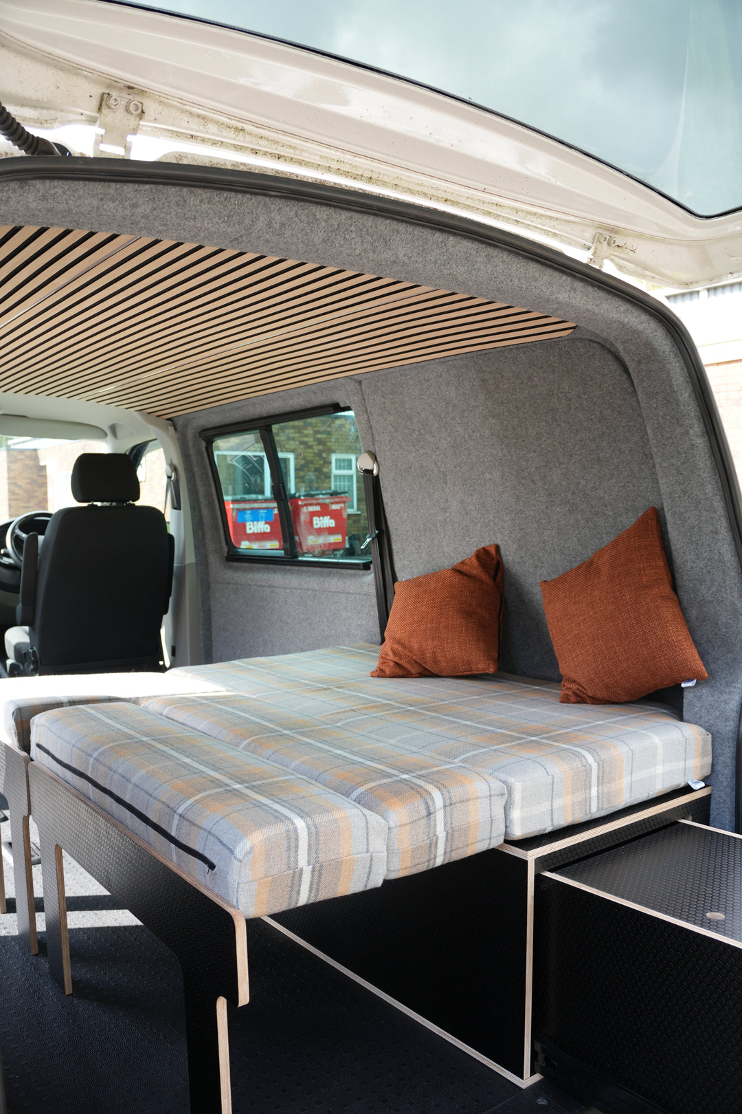 VW Transporter Kombi Single Bench Unit Space-Saving Van Bed