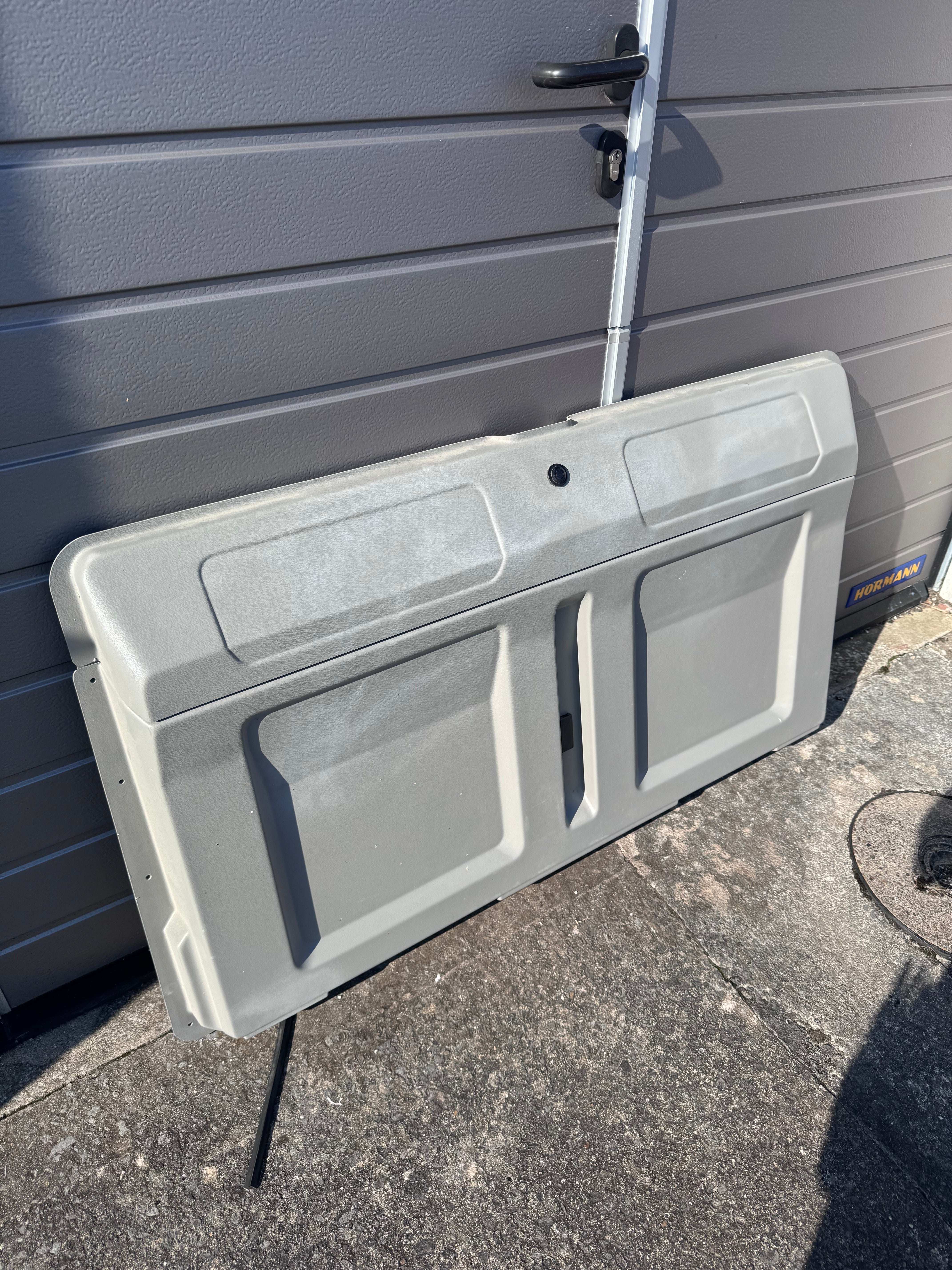 Vanshades - Tailgate Chair Pod T5.1, T6, T6.1 - Cymru Camper Furniture Site