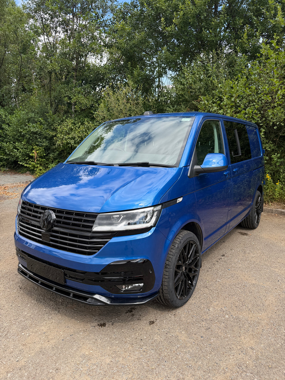 VW Transporter T6.1 SWB Highline T28 (2023) — Blue, Part-Converted - Cymru Camper Furniture Site