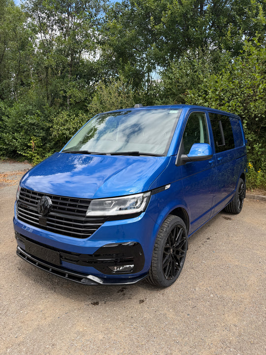 VW Transporter T6.1 SWB Highline T28 (2023) — Blue, Part-Converted