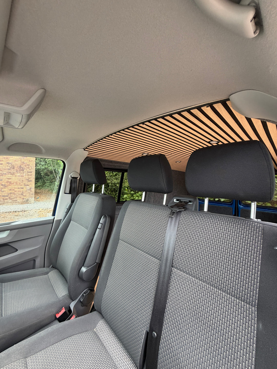 VW Transporter T6.1 SWB Highline T28 (2023) — Blue, Part-Converted