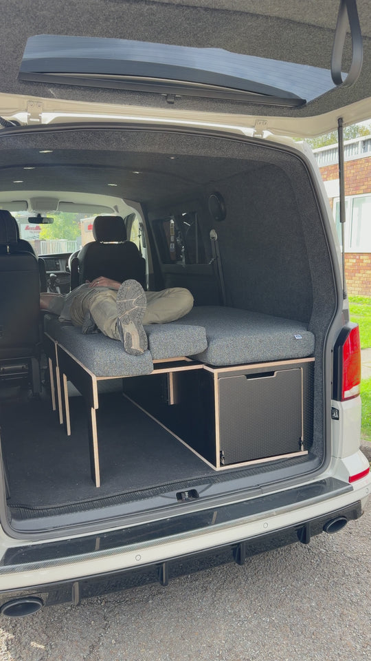 VW Transporter Kombi Single Bench Unit - Pull Out Bed &amp; Kitchen System